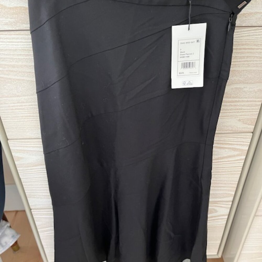 Theory black flannel skirt, NWT,  0